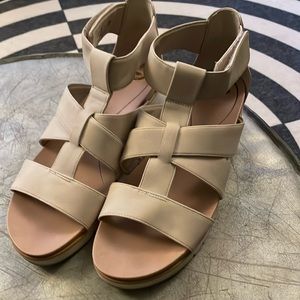 Dr Scholl’s sandals. Barely worn.